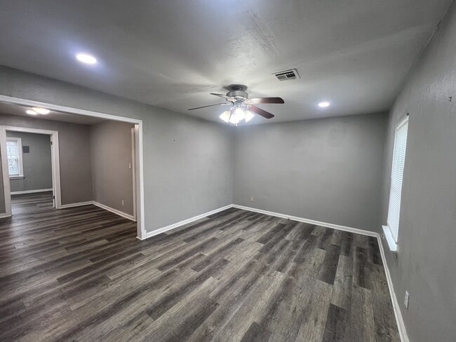 Photo - 3141 NW 30th St