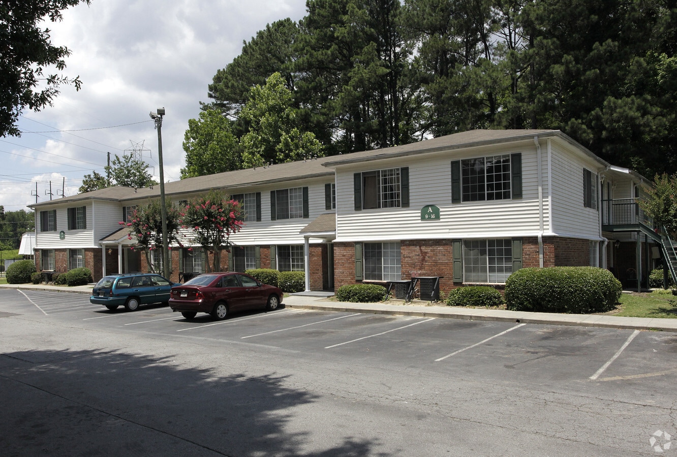 Riverwood Club Apartments - Riverwood Club Apartments