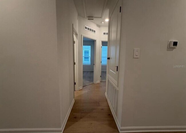 Photo - 1607 Loxley Trl