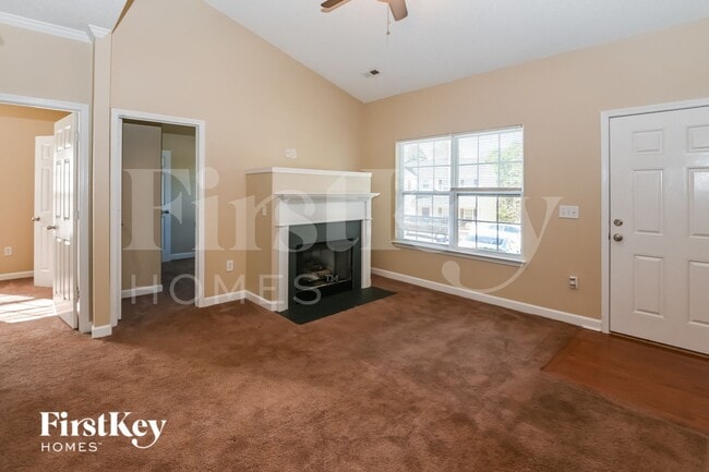 Photo - 327 Olde North Church Dr