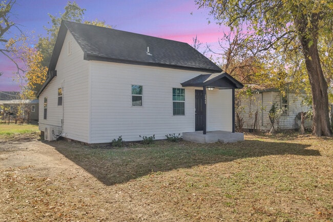 Photo - 2440 NW 3rd St