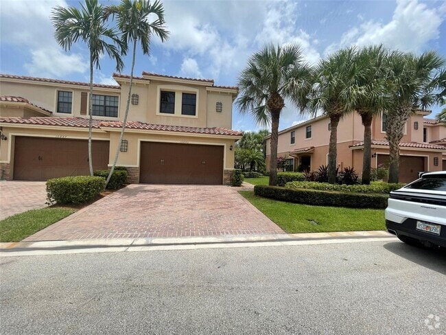 Building Photo - 10845 NW 74th Dr Rental