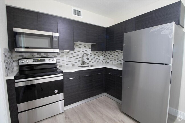 Building Photo - 429 NW 9th Ave Rental
