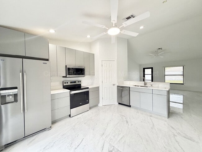 Photo - 1909 Bayport Dr