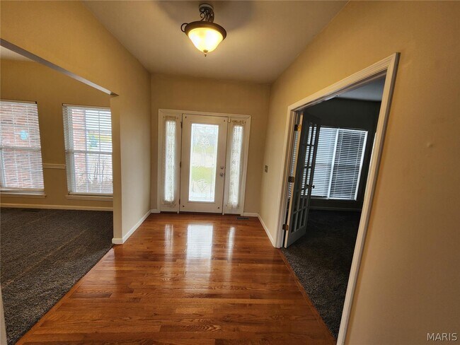 Photo - 4 Greenbriar Summit Ct