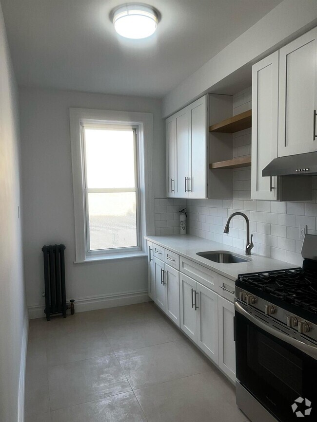 Building Photo - 157 E 32nd St Rental
