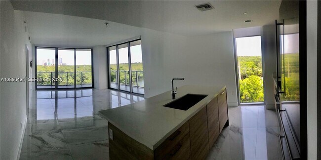 Photo - 16385 Biscayne Blvd Unit 621