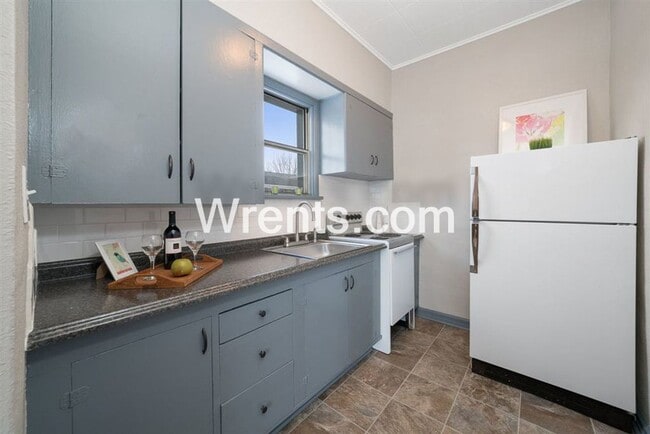 1712 E Sanson Ave Unidad 1