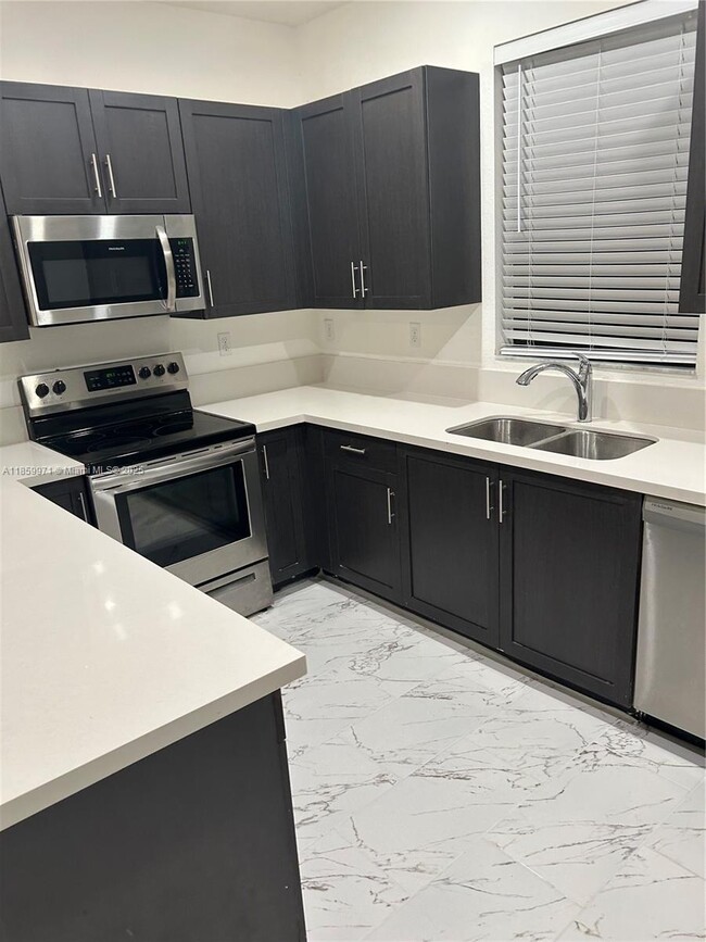 Photo - 2831 SW 16th Ter