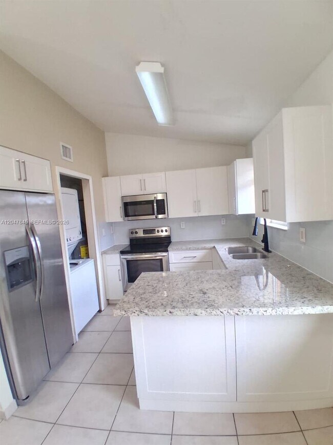 Photo - 17318 NW 74th Ave Unit 202