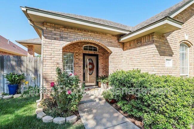 Photo - 6020 Greenways Dr