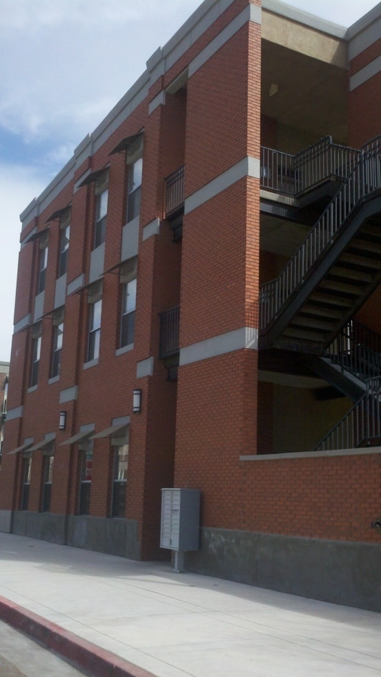 Building Photo - EDo ARNO LOFTS w/Pool