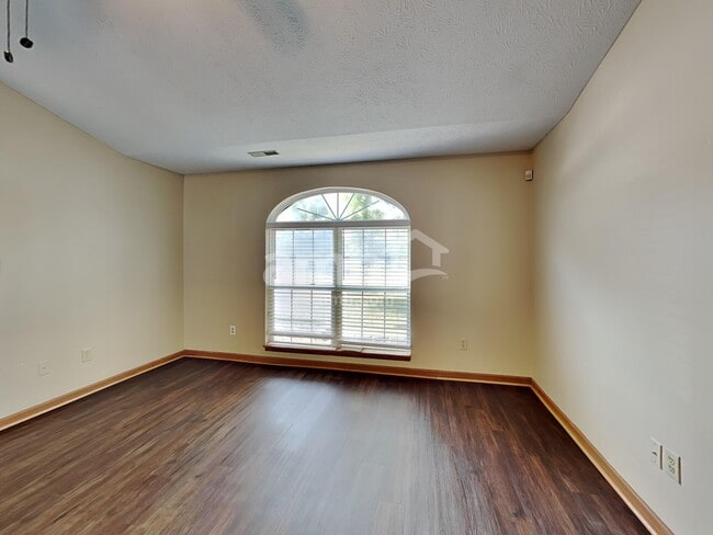 Photo - 1399 Palm Ct