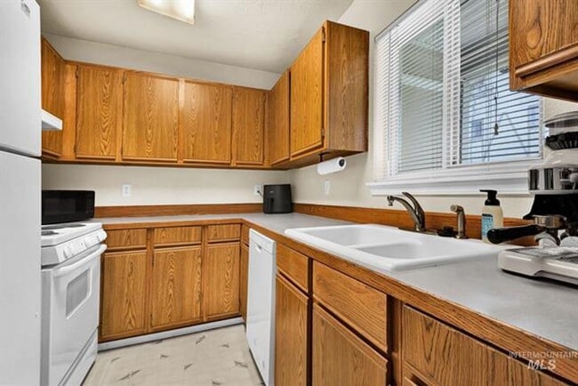 Photo - Cute 2 bed/1.5 bath Boise