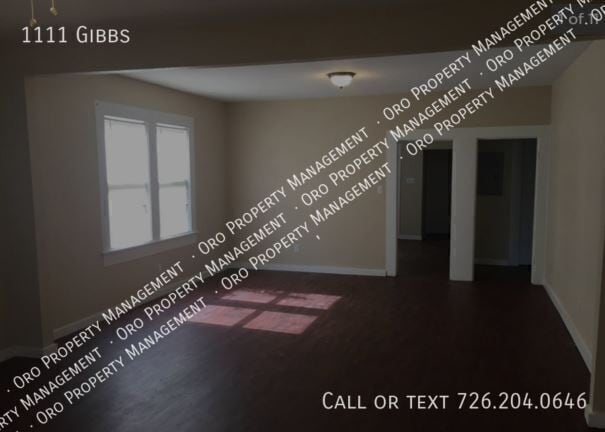 Photo - 1111 Gibbs-