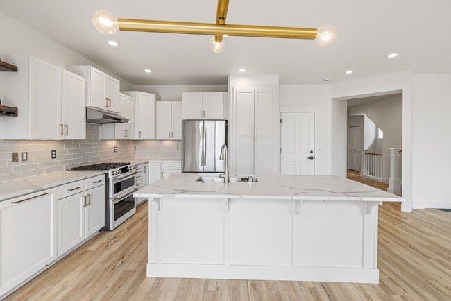 Photo - Immediately available 4-bedroom 3.5 bath