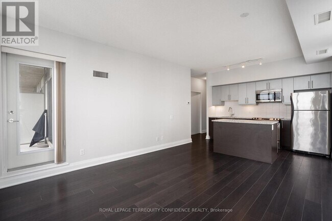 Photo - 83 Redpath Ave Unité 1204