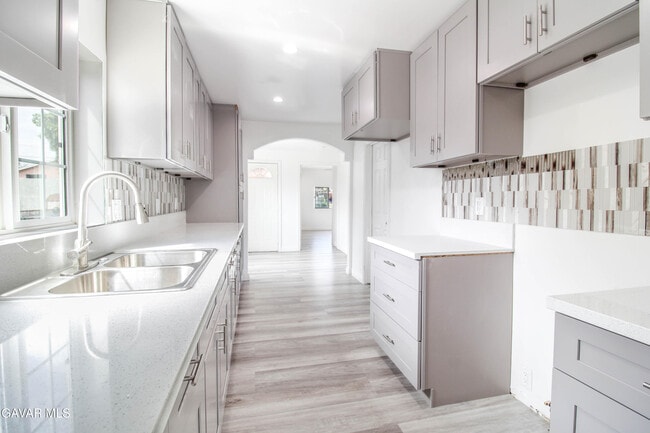 Photo - 6119 Prospect Ave