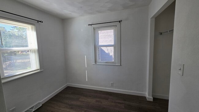 Photo - 405 Wilson Ave