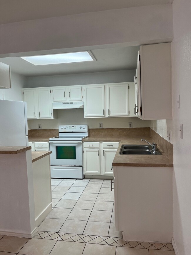 Photo - 1802 Bobcat Ln