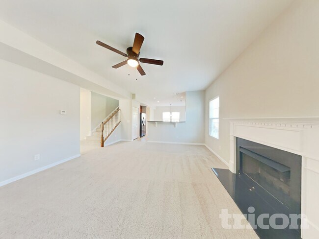 Photo - 1068 Countess Ln