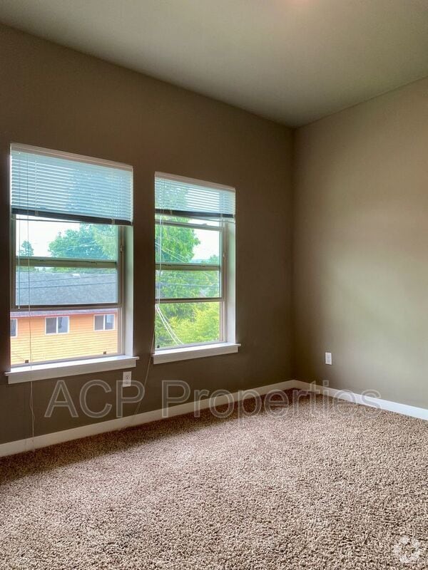 Building Photo - 2524 Meridian St Unit 304 Rental