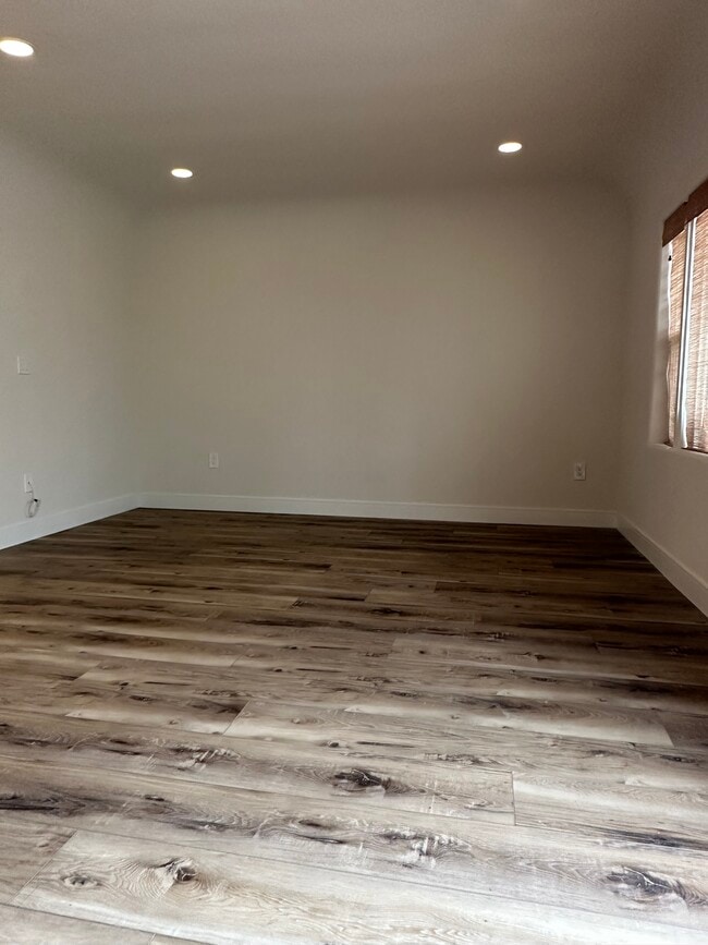 Photo - 726 Cohasset Ct
