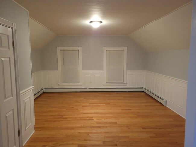 Living Room - 281 Ash St Unit Apartment 3