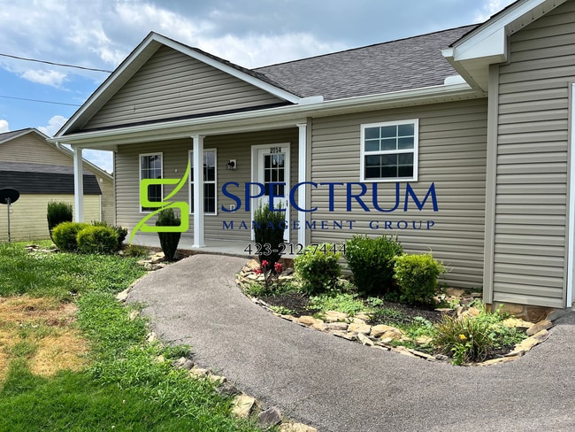 Building Photo - 3 Bedroom 2 Bath Single Family Home in Whitepine.