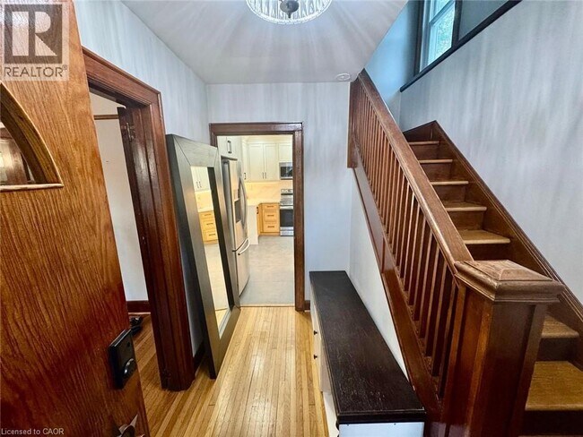 Photo - 74 E 15th St