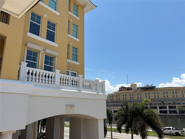 Photo - 345 Bayshore Blvd Unit 403