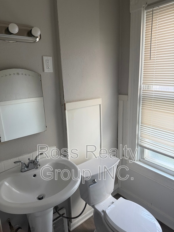 Photo - 1121 Delence St