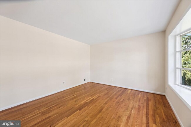 Photo - 4705 Franconia Rd