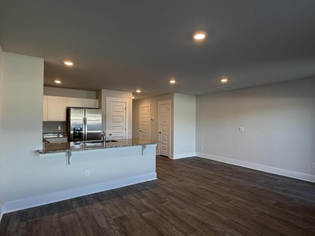 Photo - 105 S Grassland Rd