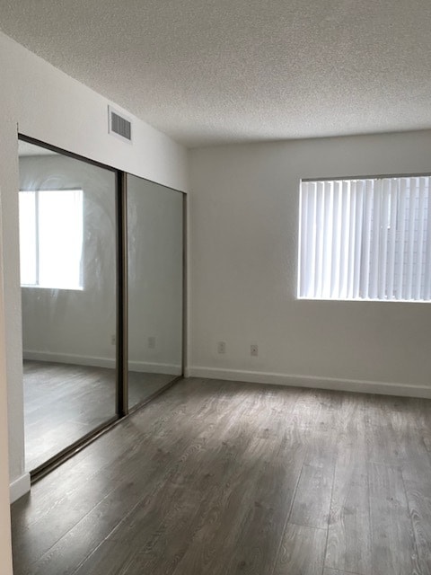 205 dormitorio 1 - Swan Court Apartments