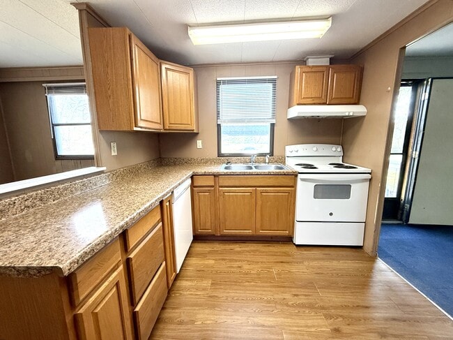 Photo - 90 White Tail Ln