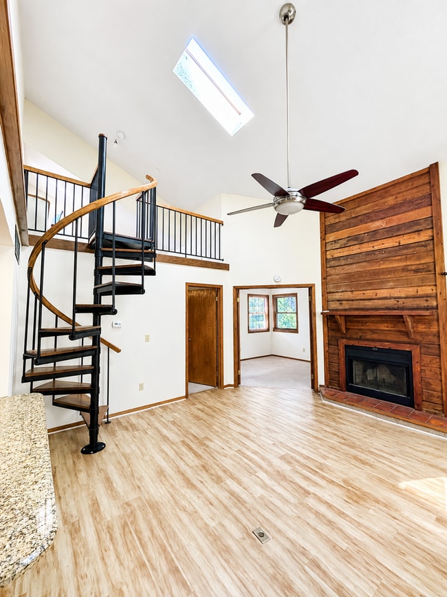 Building Photo - 2960 Shadow Creek Dr