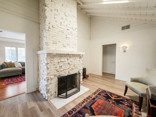 Photo - 4332 Sunnyslope Ave