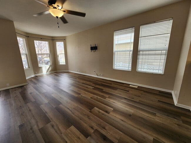 Photo - 3 Bed 3 bath house in 80910!