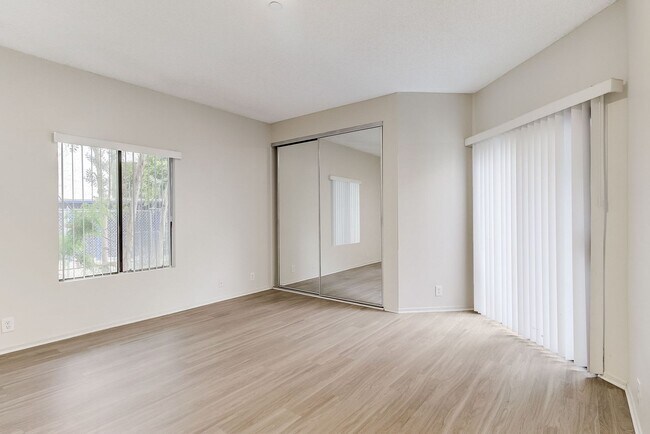 Photo - 747 Gayley Ave