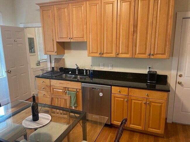 Photo - 206 Pearl St Unit 2