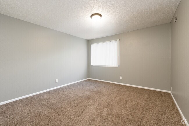 1BR, 1 BA - 660SF