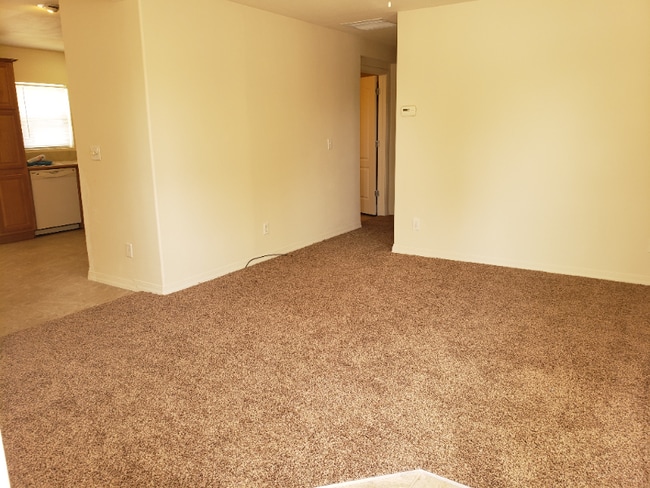 Photo - 2828 Elm Ave