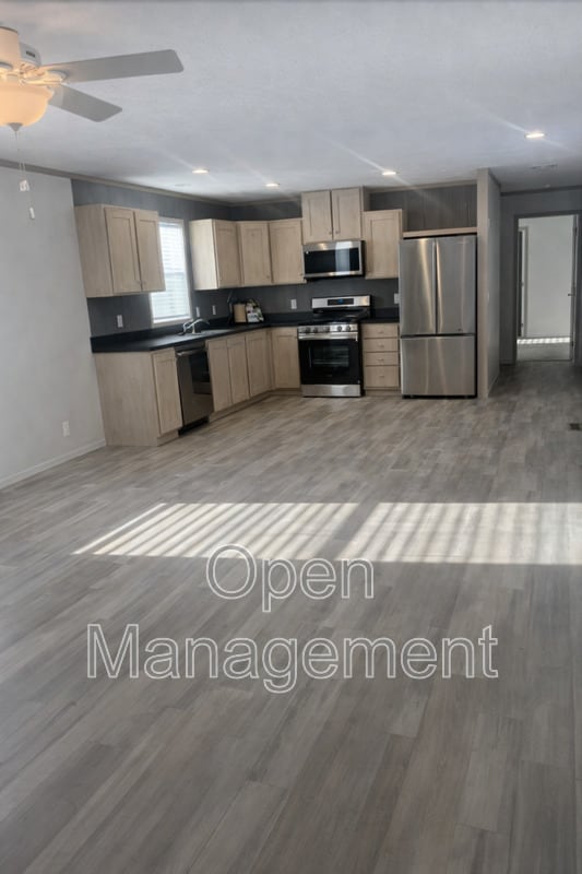 Photo - 825 1st Ave E