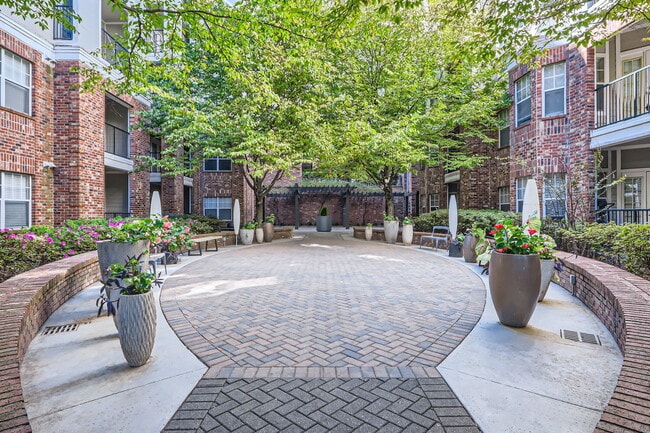 Crest at Midtown
