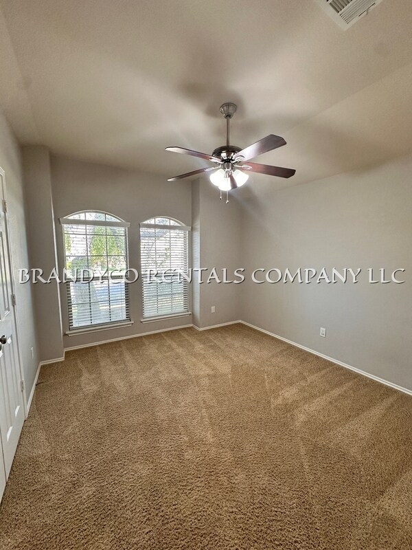 Photo - 6708 Rosita Oak Dr