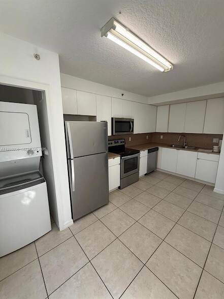 Photo - 22701 SW 88th Pl Unidad 202-9