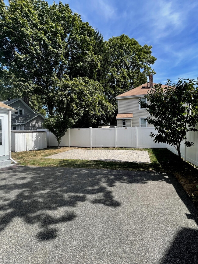 Photo - 15 Charles Street Ave