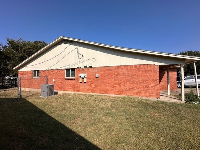 Photo - STAR 1909 Unit 1