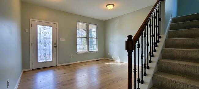 Photo - Large 4 bedroom 3 1/2 bath home that backs up to the 15th green in Magnolia Green.